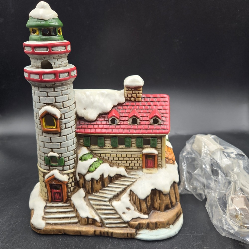 VTG New Lefton Colonial Village Lighted Light House Hand Painted Ocean Sea